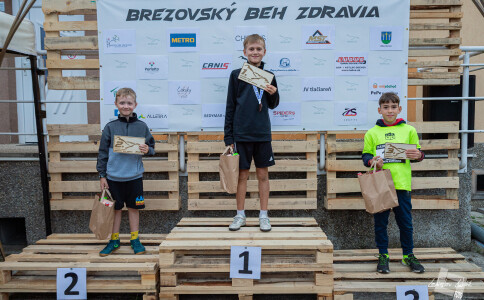Rodinný okruh chlapcov do 10 rokov
